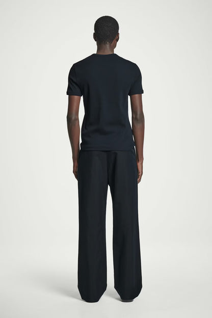 Camiseta canelada slim - preto