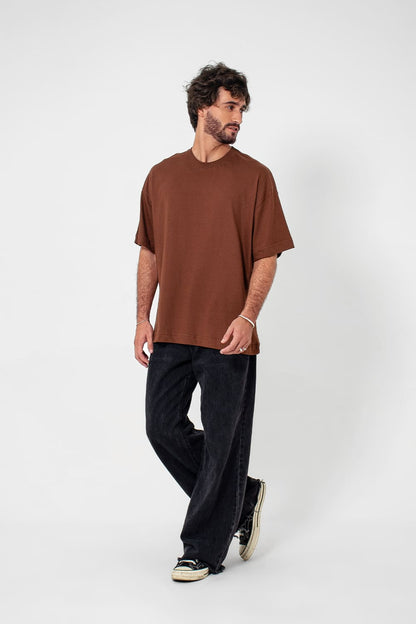 ￼Camiseta Oversized Basic - marrom