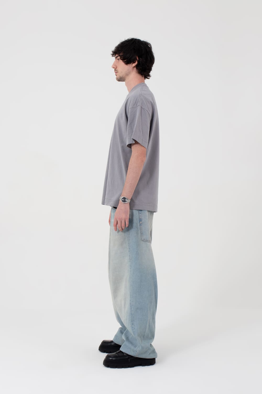Camiseta Heavy Oversized - Cinza espacial