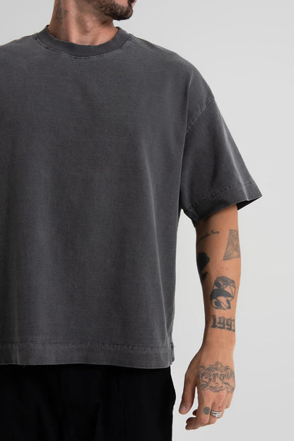 ￼Camiseta Heavy oversized Boxy - Chumbo