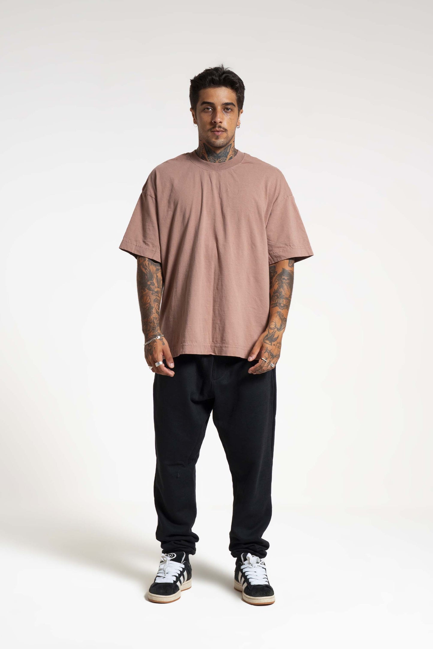 Camiseta Heavy oversized - mocha mousse