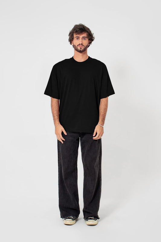 ￼Camiseta Oversized Basic - Preto