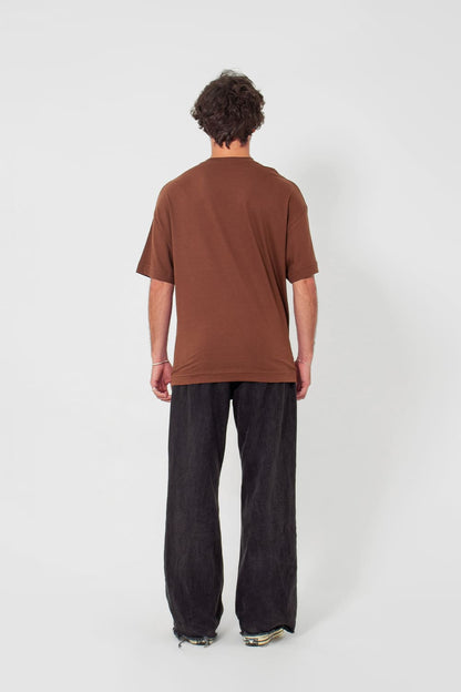 ￼Camiseta Oversized Basic - marrom