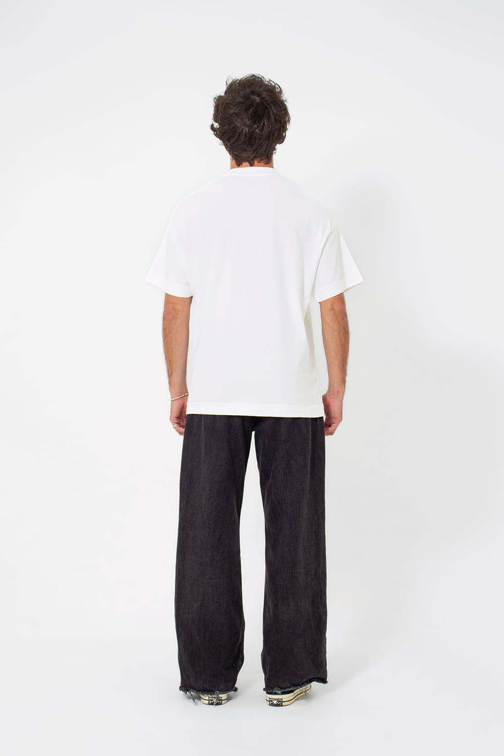 ￼Camiseta Oversized Basic - Off White